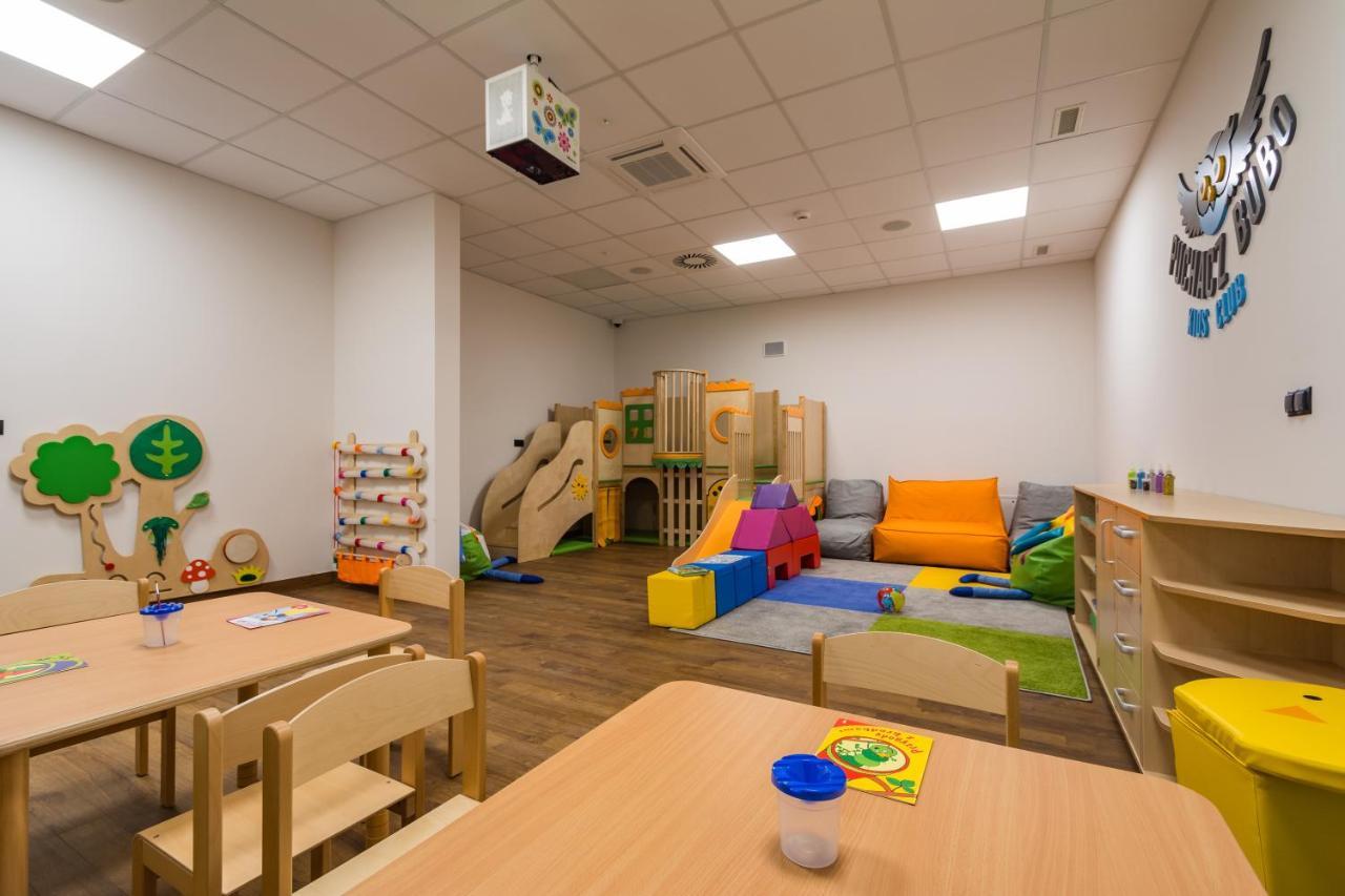 Szczawnica Park Resort & Spa Luaran gambar A classroom at a nursery school in Poland
